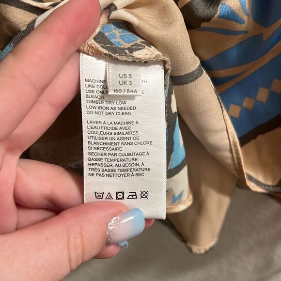 ✨Out from Under Cropped Cami Pattern Sz Small Blouse✨ - Picture 6 of 6